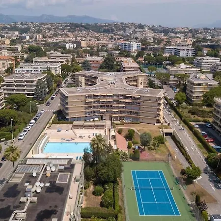 De Saint-laurent 200m De La 아파트